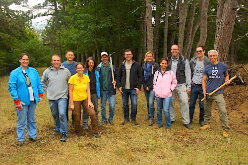 Das Team der Firma Cisco auf der Perchtoldsdorfer Heide in Kooperation mit dem Heideverein. © FdPH/Drozdowski