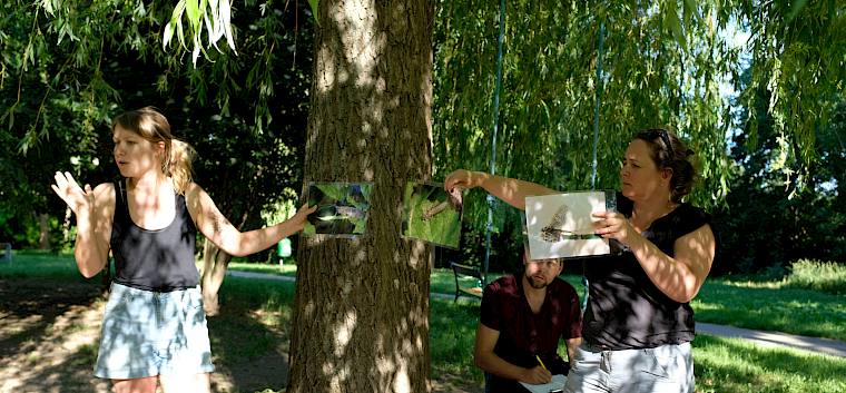 Die richtige Bestimmung von Gewässertieren wurde besprochen. © LPV/J. Fischer Biolog*innen des LPV