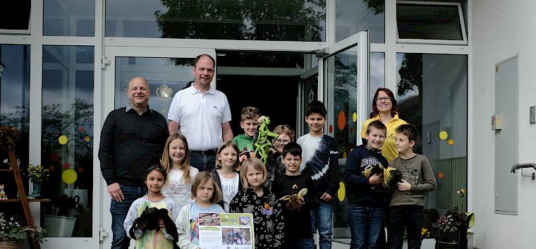 Die Schüler:innen der 1. Klasse der VS Reisenberg freuten sich über die Urkunde. © LPV/L. Van Ginderachter Gruppenfoto