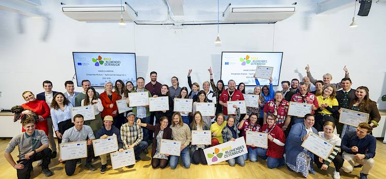 Die glücklichen Gewinner:innen des ersten Changemaker #nature Calls. ©Christan Hofer/Robert Harson für REWE Gruppenfoto