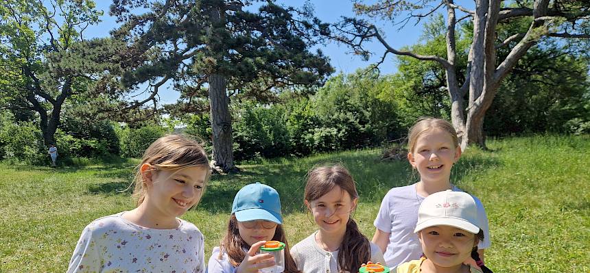 Becherlupe, Kinder, Schule, Naturpark Föhrenberge