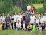 Im Rahmen der Nature Challenge in Lindabrunn wurde das Symposion von zahlreichen Expert:innen aus den Bereichen Botanik, Zoologie und Mykologie erforscht. Teilnehmende Expert:innen am Samstag. © LPV/F. Hohn Gruppenfoto