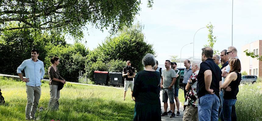 Gruppe bei Naturführung in Seibersdorf