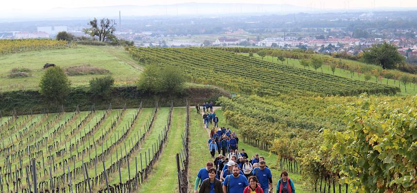 Menschen am Weg