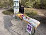 Heute betreuten wir den Infostand des Naturpark Föhrenberge beim Anningerfest. © LPV/E. Weisz-Emesz Infostand