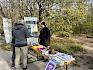 Viele interessante Gespräche führte auch Konrad Brunnhofer (operativer Geschäftsführer Naturpark Föhrenberge) © LPV/E. Weisz-Emesz Menschen bei Infostand