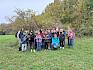 Im Rahmen des Projekts „My Nature Floridsdorf plus“ engagierte sich die 3c der OVS Tomaschekstraße heute für die blühenden Wiesen und Trockenrasen am Bisamberg. © LPV/A. Haselmair Klassenfoto 3c OVS Tomaschekstraße