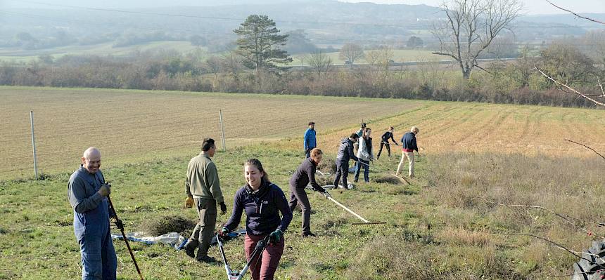 Menschen bei der Arbeit in der Natur