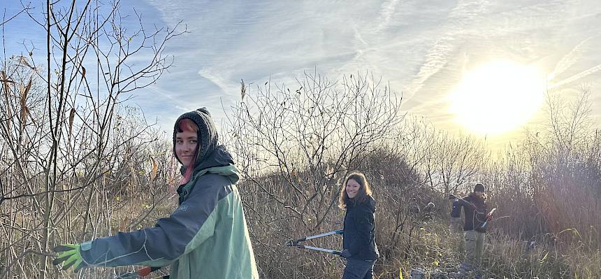 Menschen bei der Arbeit in der Natur