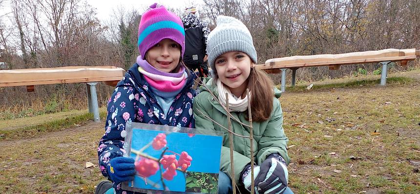 Kinder mit Info Folie