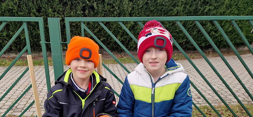 Kinder mit Info Folie