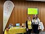 Elke Weisz-Emesz (LPV) und Ulrike Capelare (Sustainability Management RBI) freuen sich über die gelungene Veranstaltung. © LPV/E. Weisz-Emesz Frauen vor Infostand