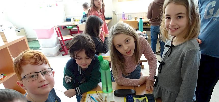 Kinder basteln Nisthilfe
