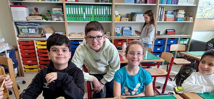 Kinder basteln Nisthilfen