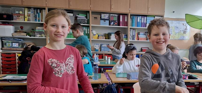 Kinder basteln Nisthilfen
