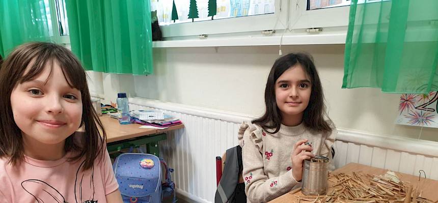 Kinder basteln Nisthilfe