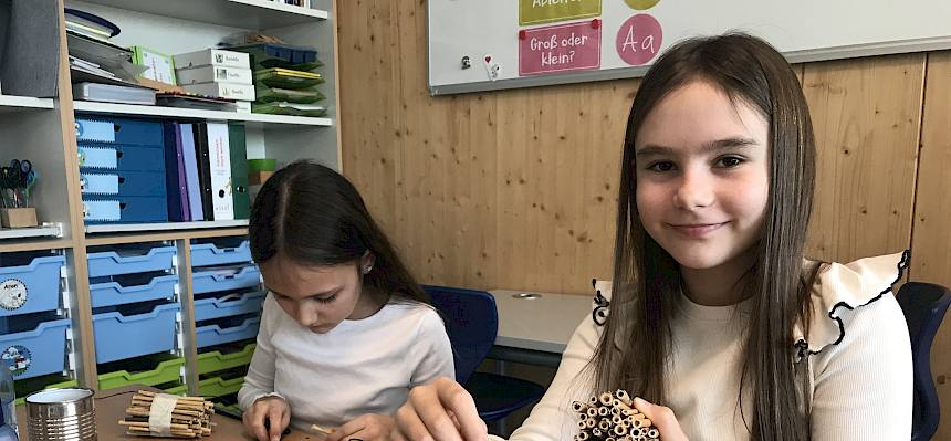 Kinder basteln Nisthilfe