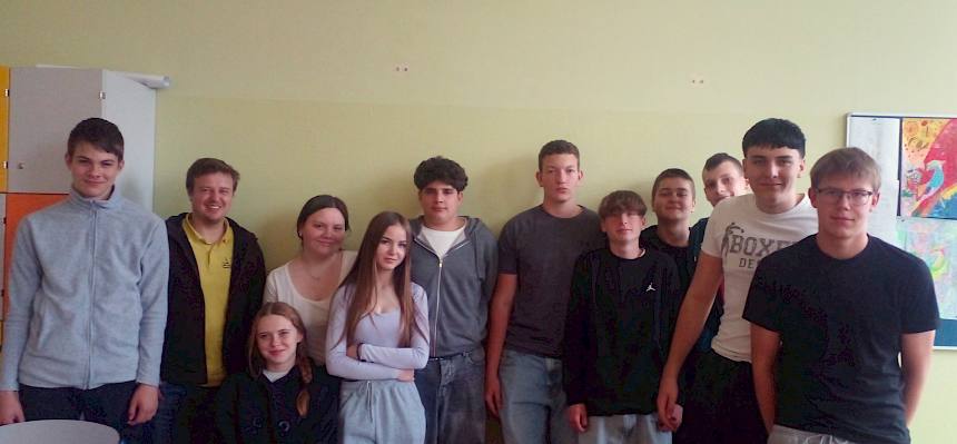Gruppenfoto 4b NMS Hirtenberg
