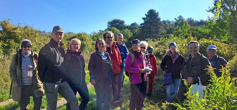 Bei strahlenden Wetter war die Wildrosen Exkursion ein voller Erfolg! © Julia Kelemen-Finan Gruppenfoto