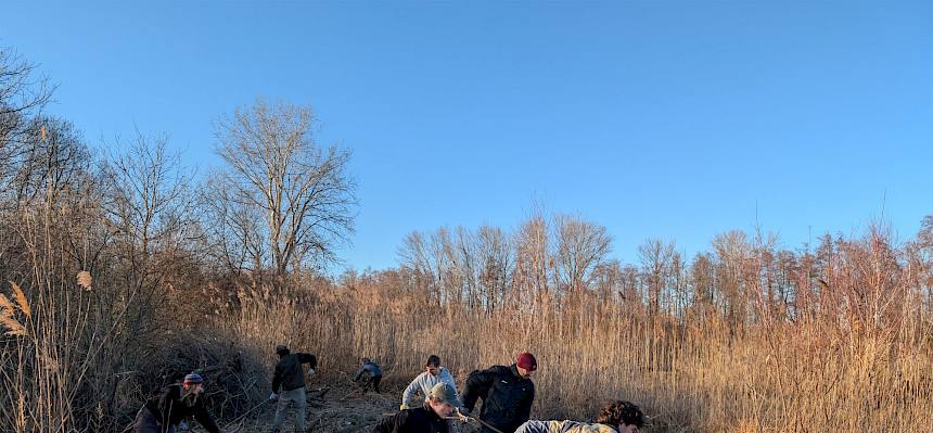 Freiwillige bei der Arbeit
