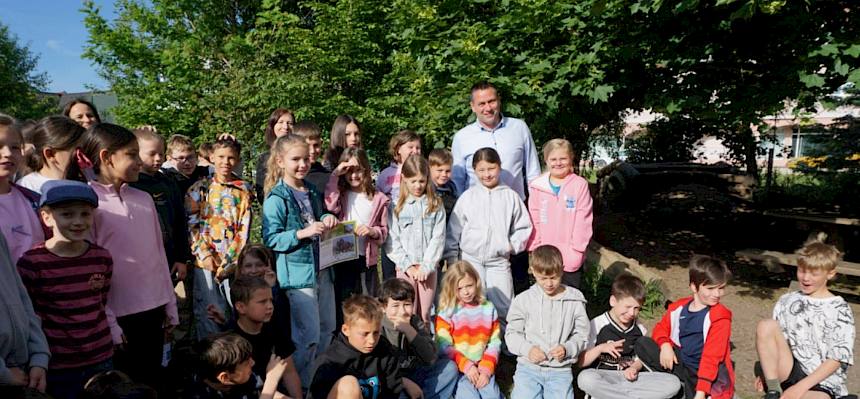 Bürgermeister mit Kindern