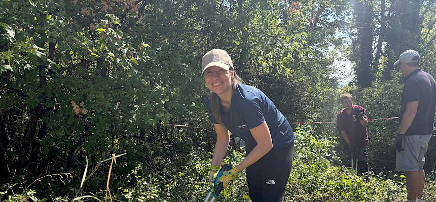 Volunteer mit Schere