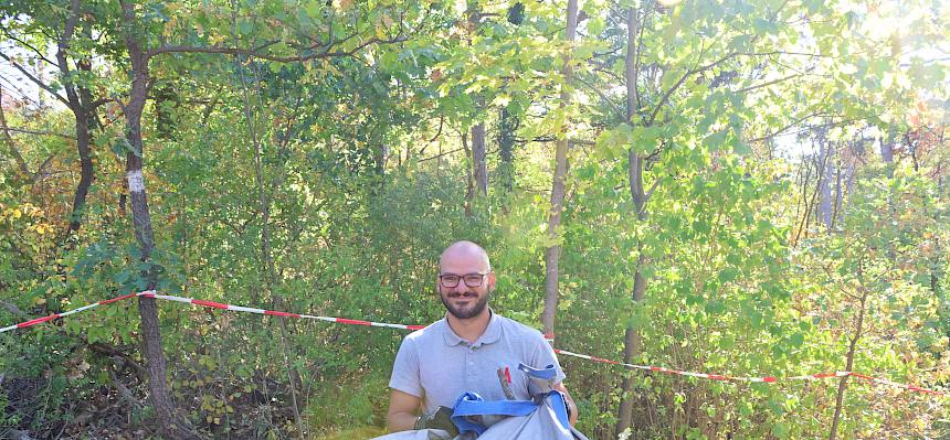 Volunteer mit Plane
